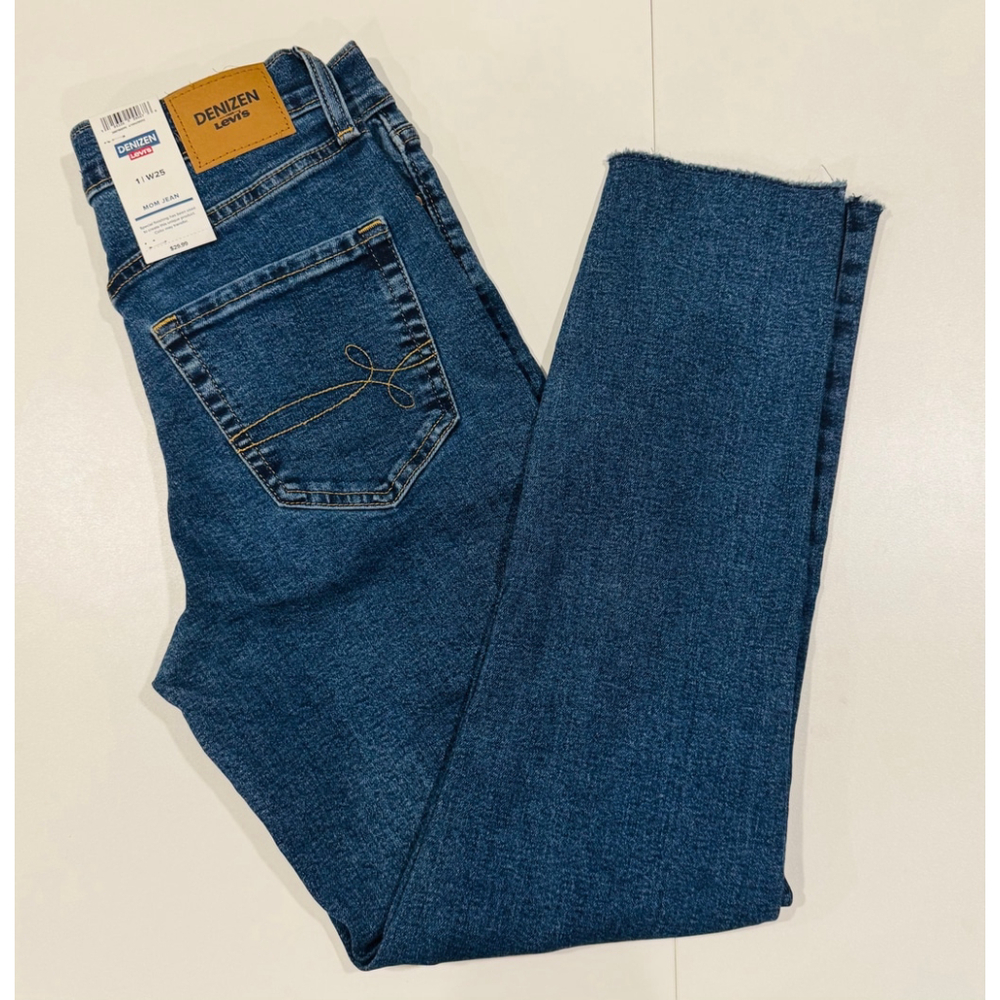 Denizen from Levi's Women's Mom Jean | Size 1 (W25) | High Rise Distressed Ankle